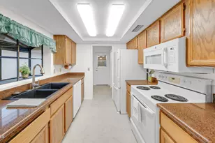 11033 W Devonshire Ave, Phoenix, AZ 85037 - Photo 5