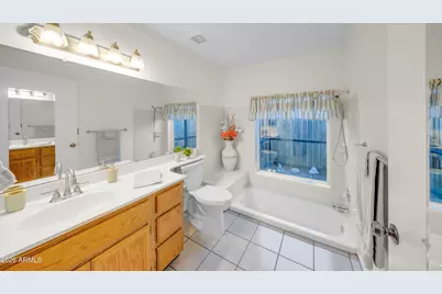 11033 W Devonshire Avenue, Phoenix, AZ 85037 - Photo 9
