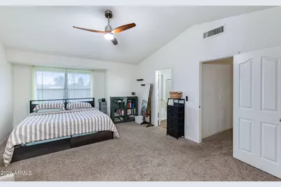 633 W Nopal Avenue, Mesa, AZ 85210 - Photo 13