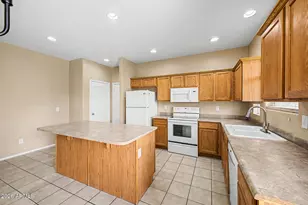1 N 88th Dr, Tolleson, AZ 85353 - Photo 7