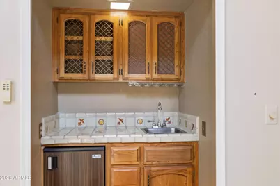 7215 E Buena Terra Way, Scottsdale, AZ 85250 - Photo 9