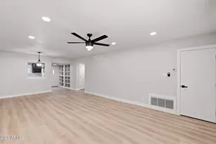 4701 N 68th St, Scottsdale, AZ 85251 - Photo 5