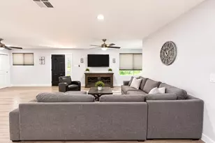 1044 E Alameda Dr, Tempe, AZ 85282 - Photo 9