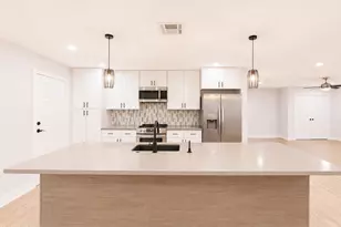 1044 E Alameda Dr, Tempe, AZ 85282 - Photo 13