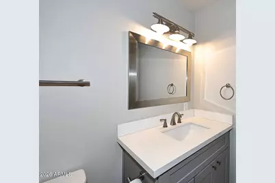 8638 E Sheridan Street, Scottsdale, AZ 85257 - Photo 23