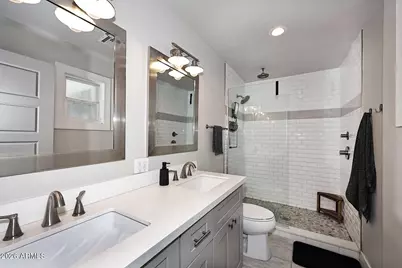 8638 E Sheridan Street, Scottsdale, AZ 85257 - Photo 17