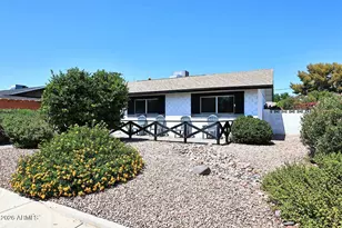 8638 E Sheridan St, Scottsdale, AZ 85257 - Photo 3