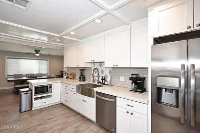 8638 E Sheridan Street, Scottsdale, AZ 85257 - Photo 11