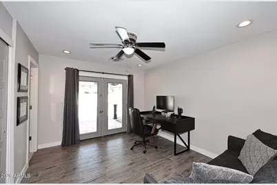 8638 E Sheridan Street, Scottsdale, AZ 85257 - Photo 15