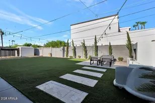 3240 N 26th Pl, Phoenix, AZ 85016 - Photo 15