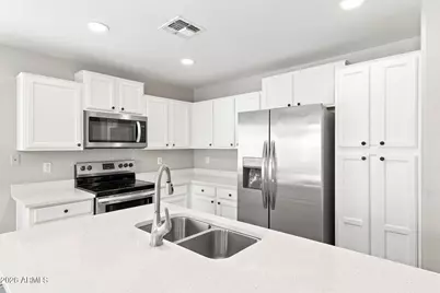 11610 W Brown Street, Youngtown, AZ 85363 - Photo 7
