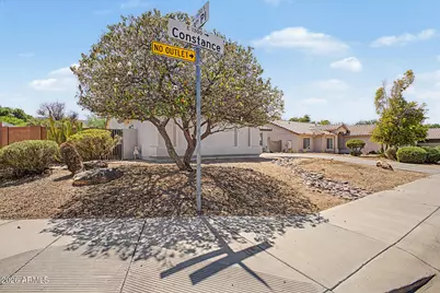 1325 E Constance Way, Phoenix, AZ 85042 - Photo 5