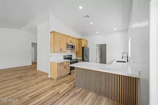 1325 E Constance Wy, Phoenix, AZ 85042 - Photo 13