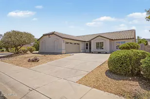 1325 E Constance Wy, Phoenix, AZ 85042 - Photo 3