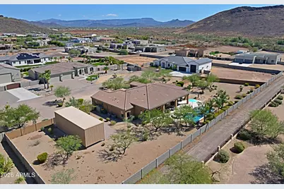 2827 W Here To There Drive, Phoenix, AZ 85086 - Photo 65