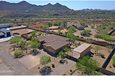 2827 W Here To There Drive, Phoenix, AZ 85086 - Photo 61