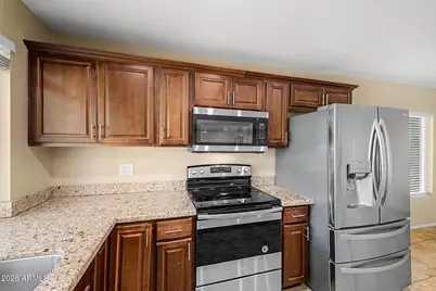 3118 W Woodridge Drive, Phoenix, AZ 85053 - Photo 11