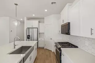 15633 W Honeysuckle Dr, Surprise, AZ 85387 - Photo 3