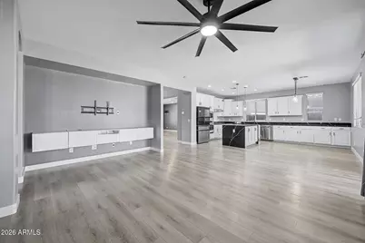 250 W Yellow Wood Avenue, San Tan Valley, AZ 85140 - Photo 5