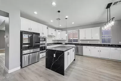 250 W Yellow Wood Avenue, San Tan Valley, AZ 85140 - Photo 7