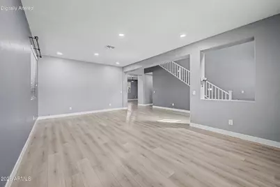 250 W Yellow Wood Avenue, San Tan Valley, AZ 85140 - Photo 3