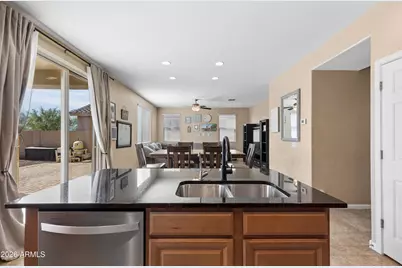 5515 S Joshua Tree Lane, Gilbert, AZ 85298 - Photo 11