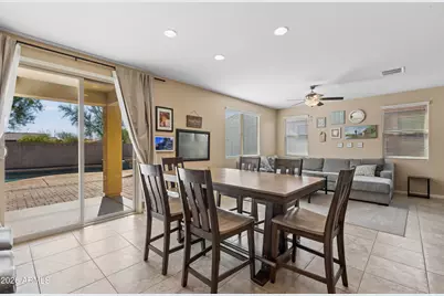 5515 S Joshua Tree Lane, Gilbert, AZ 85298 - Photo 13