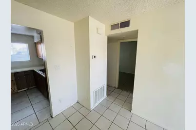 7143 N 66th Drive, Glendale, AZ 85301 - Photo 9