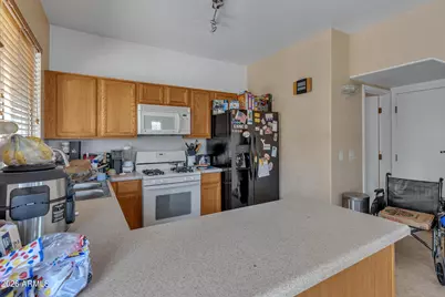 7225 S 40th Avenue, Phoenix, AZ 85041 - Photo 11