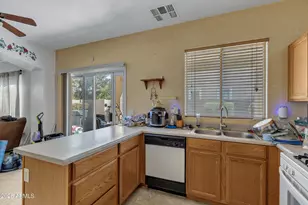 7225 S 40th Ave, Phoenix, AZ 85041 - Photo 9