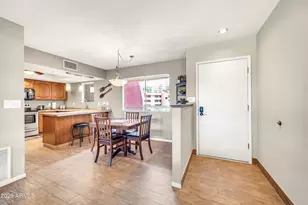 12212 N Paradise Vlg Pkwy S, Phoenix, AZ 85032 - Photo 9