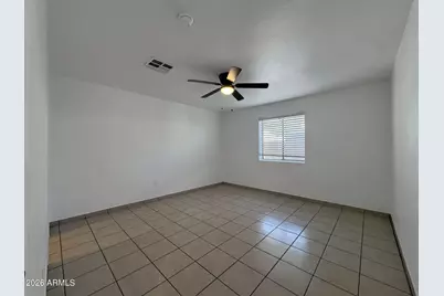 1023 E Old Southern Avenue #B, Phoenix, AZ 85042 - Photo 9