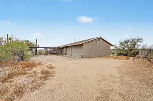 49440 N Central Ave N, New River, AZ 85087 - Photo 3