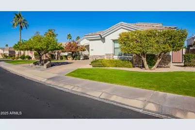 652 W Aster Court, Chandler, AZ 85248 - Photo 3