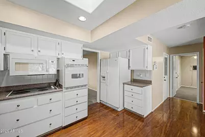 9902 W Signal Butte Circle, Sun City, AZ 85373 - Photo 7