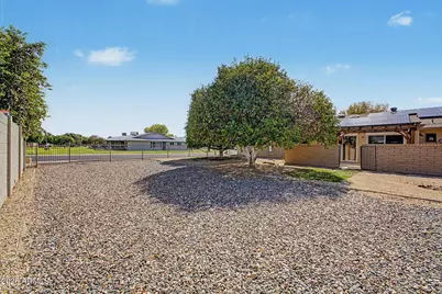 9902 W Signal Butte Circle, Sun City, AZ 85373 - Photo 19