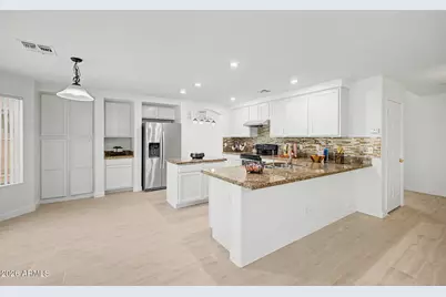 3358 E Park Avenue, Gilbert, AZ 85234 - Photo 17