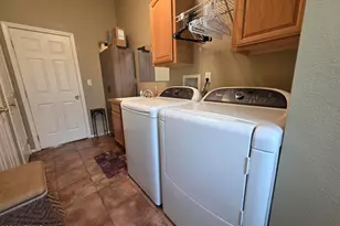 5776 E Perry Ln, Hereford, AZ 85615 - Photo 21