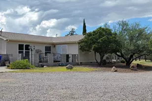 5776 E Perry Ln, Hereford, AZ 85615 - Photo 3