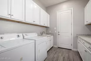 20273 E Raven Dr, Queen Creek, AZ 85142 - Photo 29