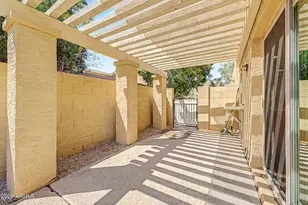 1119 E North Ln N, Phoenix, AZ 85020 - Photo 25