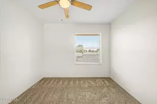 1119 E North Ln N, Phoenix, AZ 85020 - Photo 15