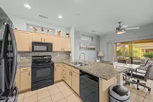 15717 W Cimarron Dr, Surprise, AZ 85374 - Photo 9