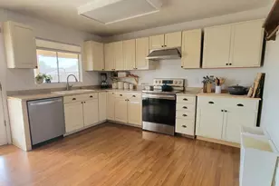 18014 N 31st Dr, Phoenix, AZ 85053 - Photo 7