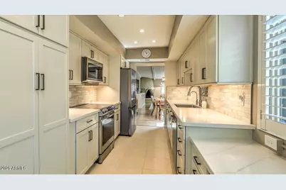 7813 E Buena Terra Way, Scottsdale, AZ 85250 - Photo 27