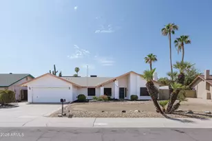 2309 W Port Royale Ln, Phoenix, AZ 85023 - Photo 1