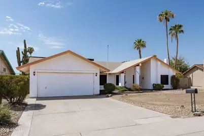 2309 W Port Royale Lane, Phoenix, AZ 85023 - Photo 3