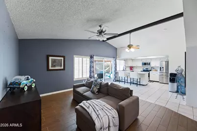 2309 W Port Royale Lane, Phoenix, AZ 85023 - Photo 9