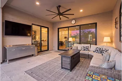 1118 E Paseo Way, Phoenix, AZ 85042 - Photo 45