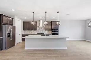 15831 W Honeysuckle Dr, Surprise, AZ 85387 - Photo 5